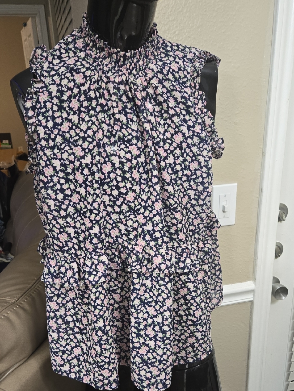 Truth NYC Navy Floral Smocked Neck Sleeveless Blouse